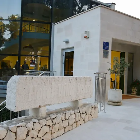 Hotel Villa Radin-3